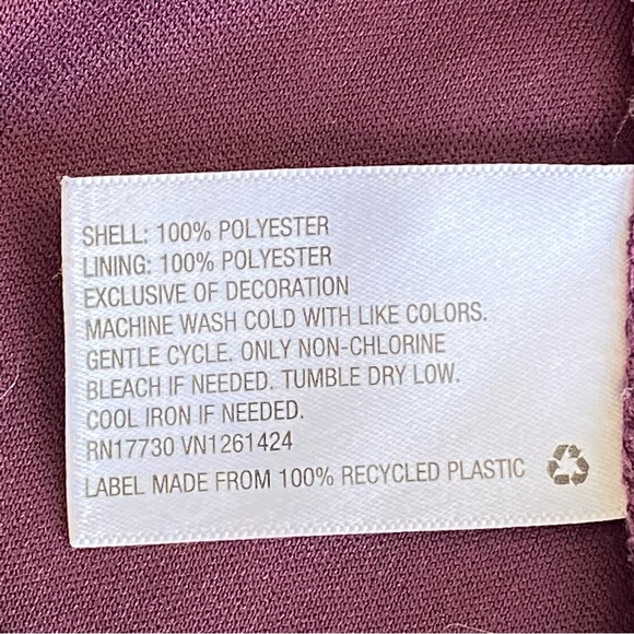 Xhilaration V-Neck Eyelash Lace Dress - Picture 7 of 10